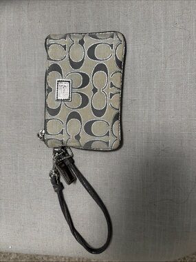 Coach Signature Canvas Wristlet Phone Case in Gray and Silver vintage y2k